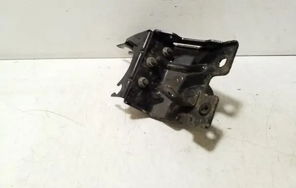 Other engine bay part
