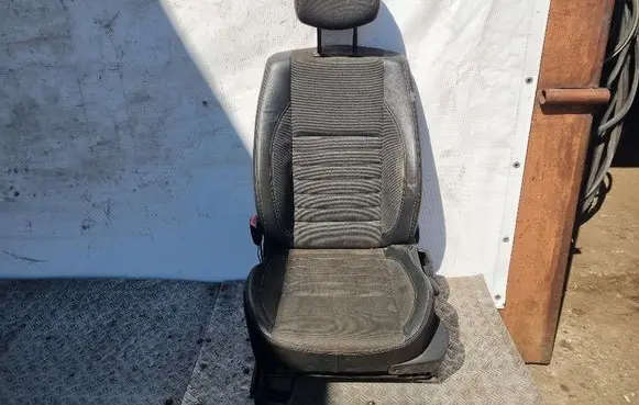 Front passenger seat