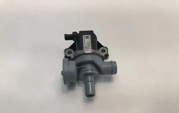 Vacuum air tank