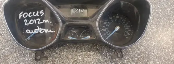 Ford Focus Speedometer (instrument cluster) CM5T10849RM