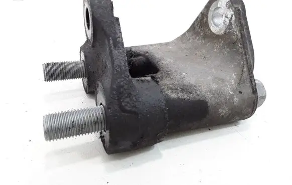 Mazda 6 Gearbox mounting bracket