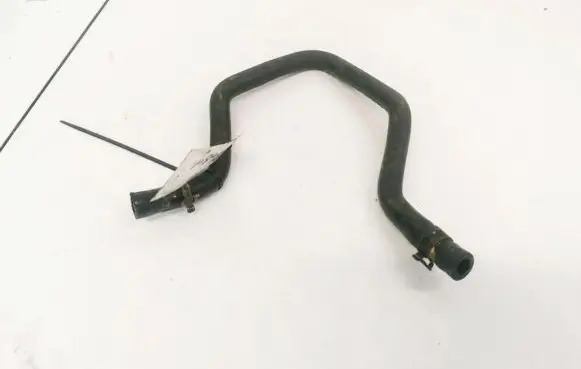 Volkswagen PASSAT B5.5 Engine coolant pipe/hose