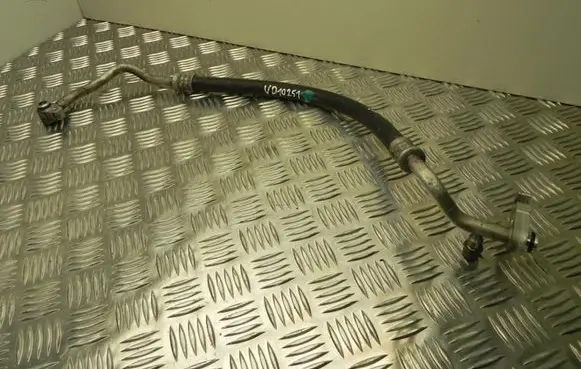 Subaru Legacy Air conditioning (A/C) pipe/hose HFC134 VD10251