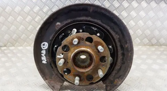 Honda CR-V Rear wheel hub