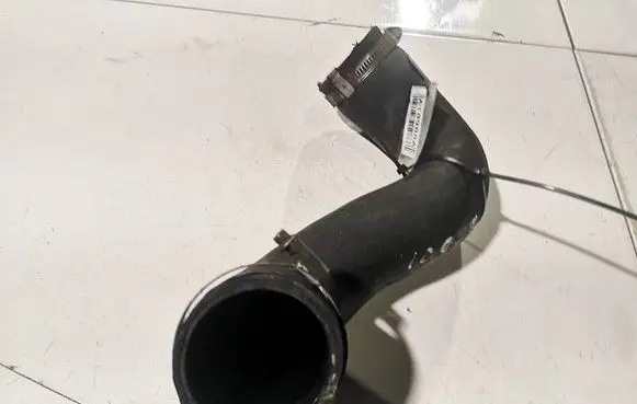Ford Transit Intercooler hose/pipe 