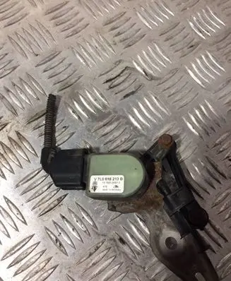 Porsche Cayenne (9PA) Headlight/headlamp level sensor 7L0616213B