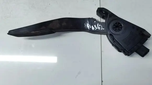Jeep Grand Cherokee (WK) Accelerator throttle pedal 53013902ab 6pv933903-20