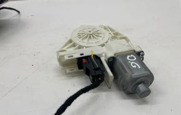 Jeep Compass Rear door window regulator motor E09714100 0130823400