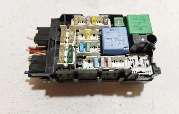 Peugeot 508 RXH Fuse box set 9665492680