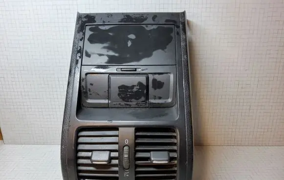 Volkswagen PASSAT B6 Rear air vent grill 3C0863615 3C0864298