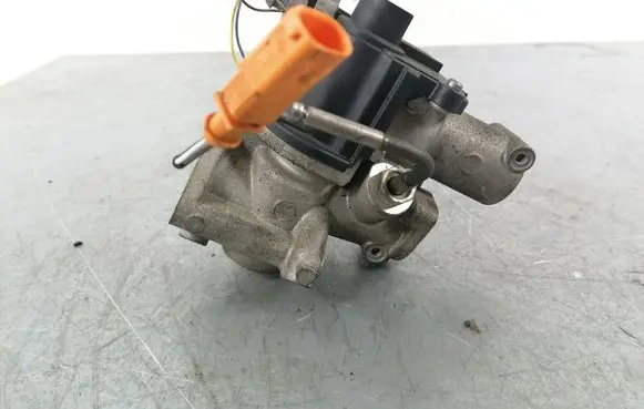 Audi A4 S4 B8 8K EGR valve 059131501D