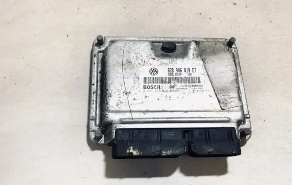 Volkswagen Sharan Engine control unit/module 038906019et 0281010630
