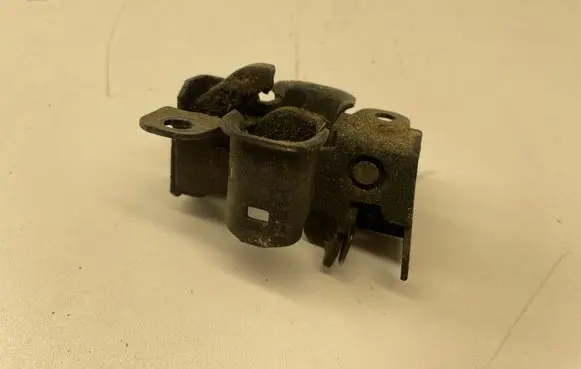 Mercedes-Benz E W211 Engine bonnet/hood lock/catch