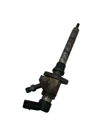 Volvo C30 Fuel injector 9657144580