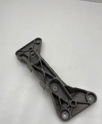 BMW 4 F36 Gran coupe Gearbox mounting bracket 6859417 18574710
