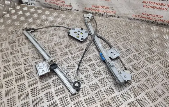 Volkswagen Golf IV Front window lifting mechanism without motor 