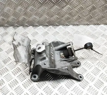 Audi Q7 4M Engine mounting bracket 4M0199308AT 4M0199870AL