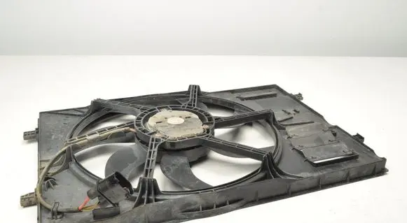 Seat Leon (5F) Electric radiator cooling fan 5Q0959455F