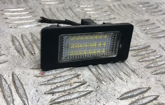 BMW 5 E60 E61 Number plate light 1378149 8288141