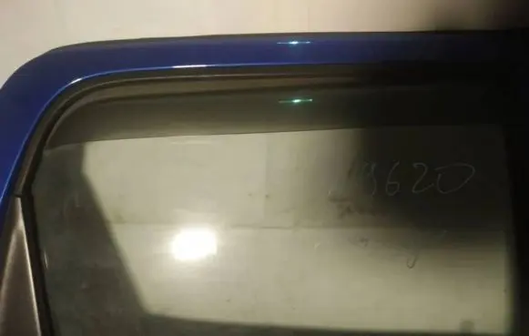 Suzuki Ignis Rear door window glass AS2