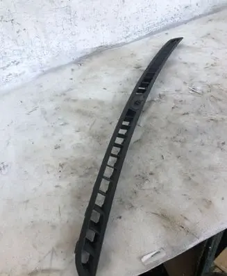 Audi Q3 8U Dash center air vent grill 8u0819635