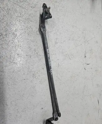 Volvo S40, V40 Front wiper linkage 