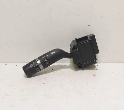 Mazda 3 II Wiper turn signal indicator stalk/switch 17D682