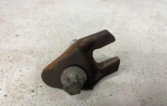 Peugeot Partner Fuel Injector clamp holder