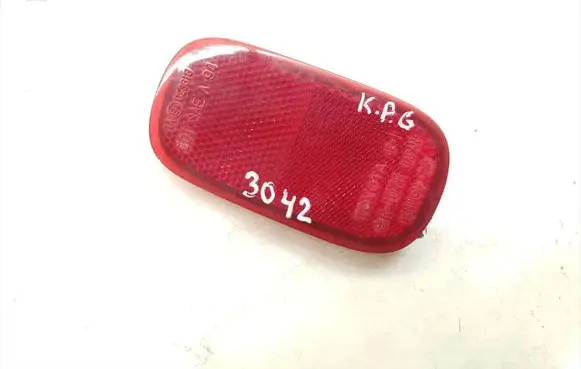 Toyota RAV 4 (XA20) Rear tail light reflector 