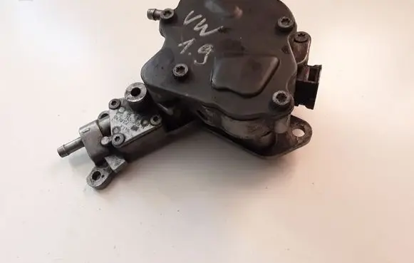 Skoda Octavia Mk2 (1Z) Fuel injection high pressure pump 038145209N