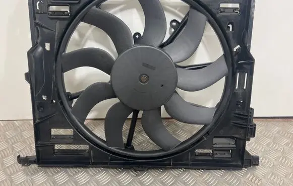 BMW 5 F10 F11 Electric radiator cooling fan 17899010