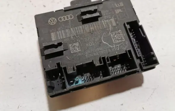 Audi A5 8T 8F Door control unit/module 8T0959792G