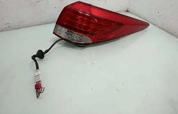 Rear/tail lights