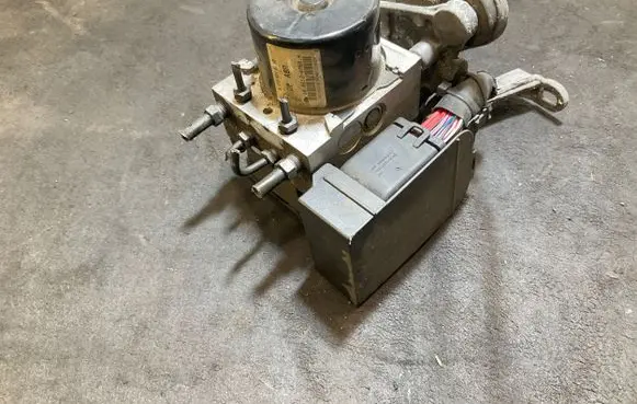 Mercedes-Benz C W204 ABS Pump A1724314912 10021207684 00010210766
