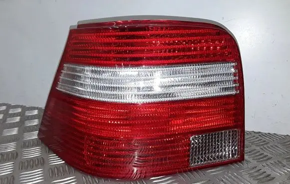 Volkswagen Golf IV Rear/tail lights 11A198B