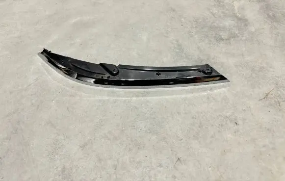 Under headlight/headlamp trim