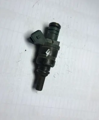 KIA Rio Fuel injector 0K30C13250 OK30C13250