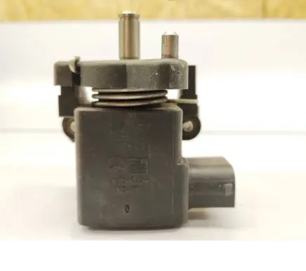 Mercedes-Benz C W202 Acceleration sensor A0125423317