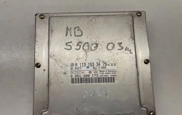 Mercedes-Benz SL R230 Engine control unit/module 0261208173 A1131533479
