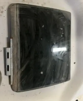 Mitsubishi L200 Rear door window glass