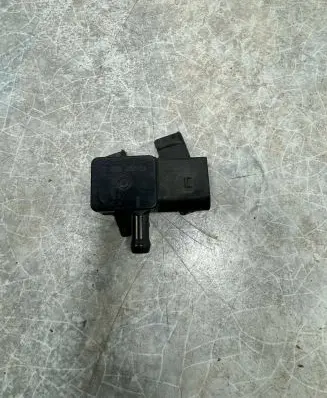 BMW 3 E92 E93 Exhaust gas pressure sensor 7805152 1180