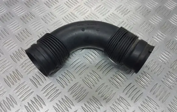 Alfa Romeo 147 Air intake hose/pipe 46741125