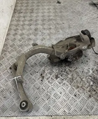 Audi A4 S4 B7 8E 8H Front wheel hub