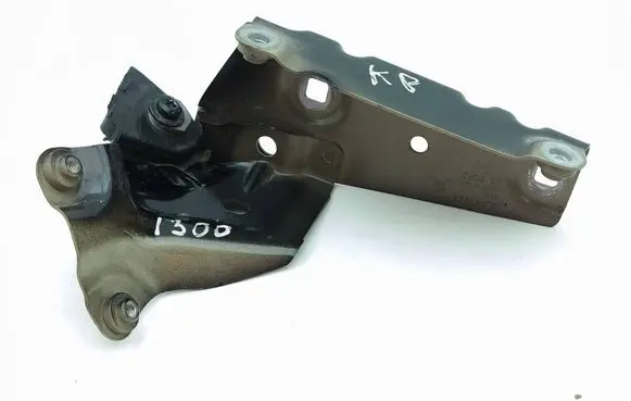 Skoda Enyaq iV Fender mounting bracket 5LA821227 032023 CZZ8HA