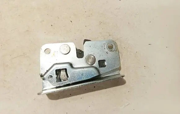 Toyota Avensis T250 Seat back rest lock catch 