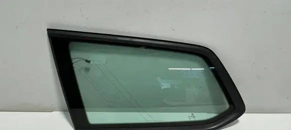 Volkswagen PASSAT B8 Rear side window 3G9845297 34717