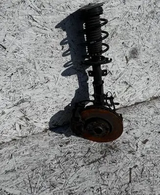 Peugeot 5008 II Front wheel hub spindle knuckle 9819718680