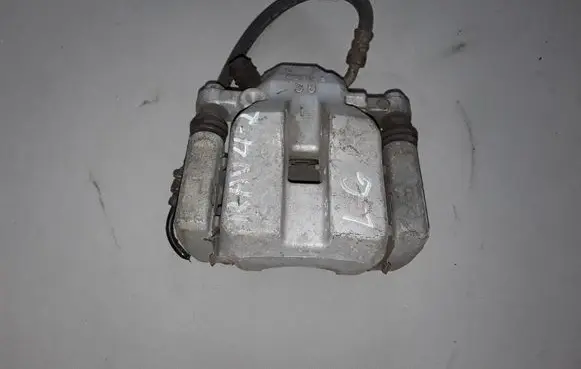 Toyota RAV 4 (XA40) Rear brake caliper 4785042070