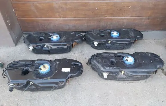 Toyota Yaris Fuel tank 