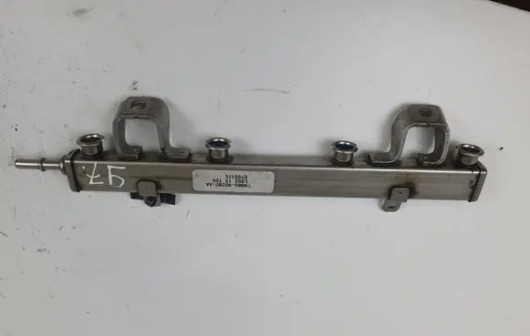 Mazda 3 I Fuel main line pipe 6M8G9D280AA